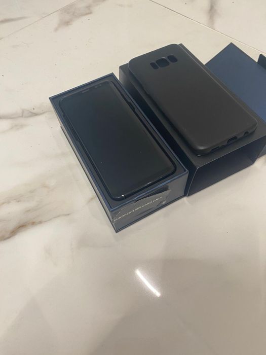 Vand samsung galaxy s8 ca nou