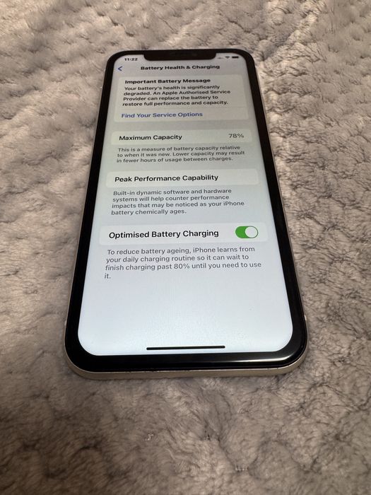 iPhone 11 64GB White – Работи отлично, реални снимки, по договаряне