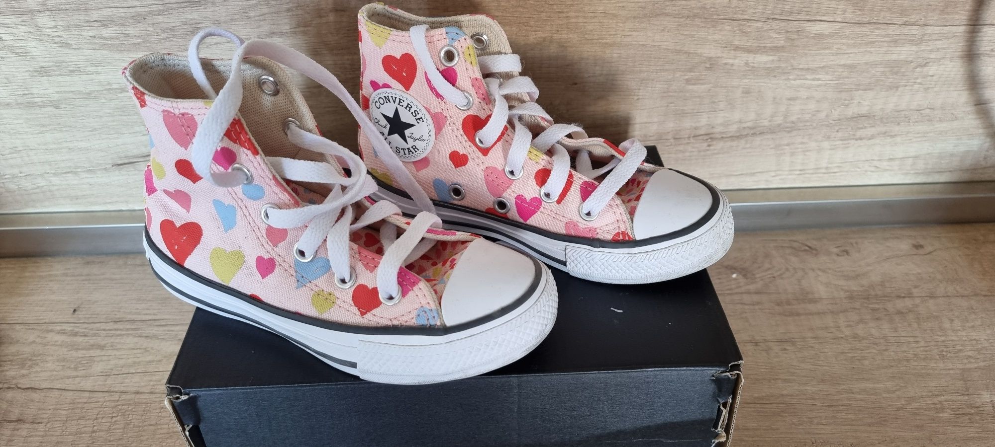 Детски кецове Converse и Vans