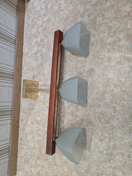 Продаю люстру стильную