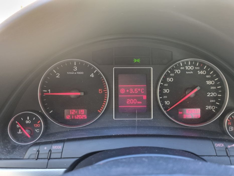 Vând Audi A4 B6 1.9 TDI 130 CP