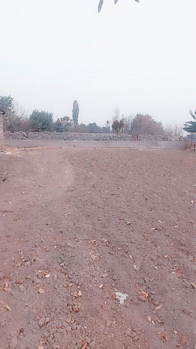 Ер сотилади 4 сотих 4 хона фундаменти билан