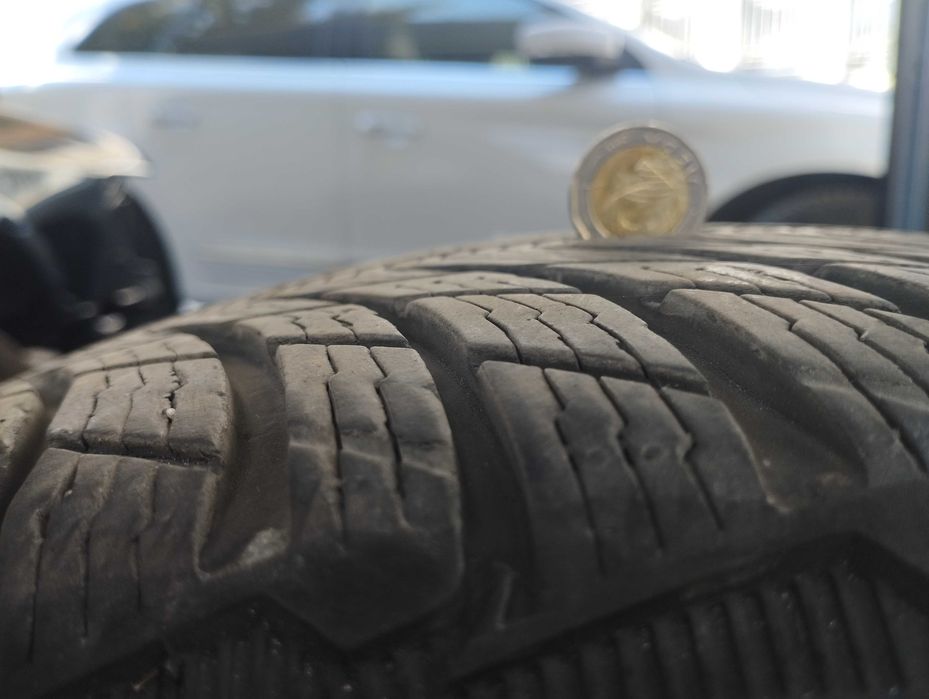 2 бр. Зимни гуми 235/60R18 Michelin pilot alpin 5
