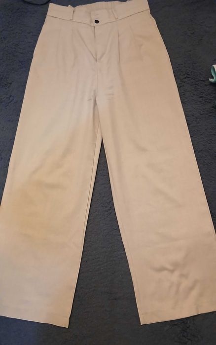 Pantaloni eleganți pentru femei