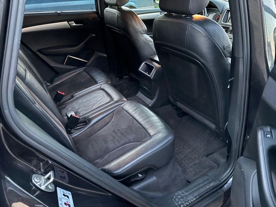 Vând Audi Q5 S Line 2012