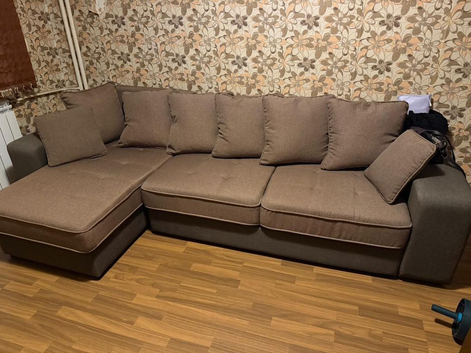 Г образна холна гарнитура