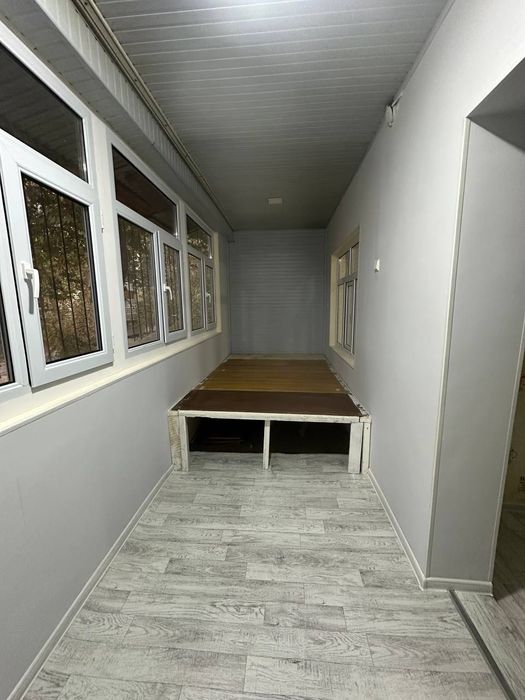 Srochna
Kvartira sotiladi: 
 9-mikra rayon
Arentir Prakratura
2 xonali