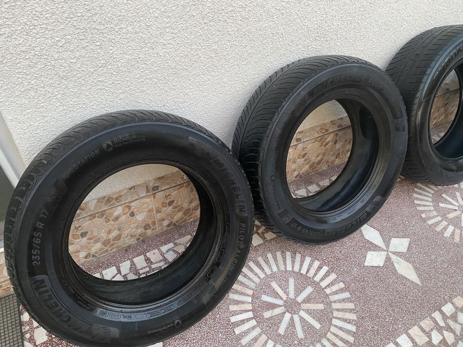 Anvelope Cauciucuri 235 65 R17 Iarna Michelin Mercedes ML, GL,Touareg,
