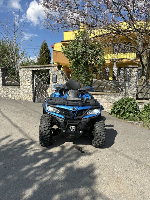 Cf Moto 1000  /2800km /an2021