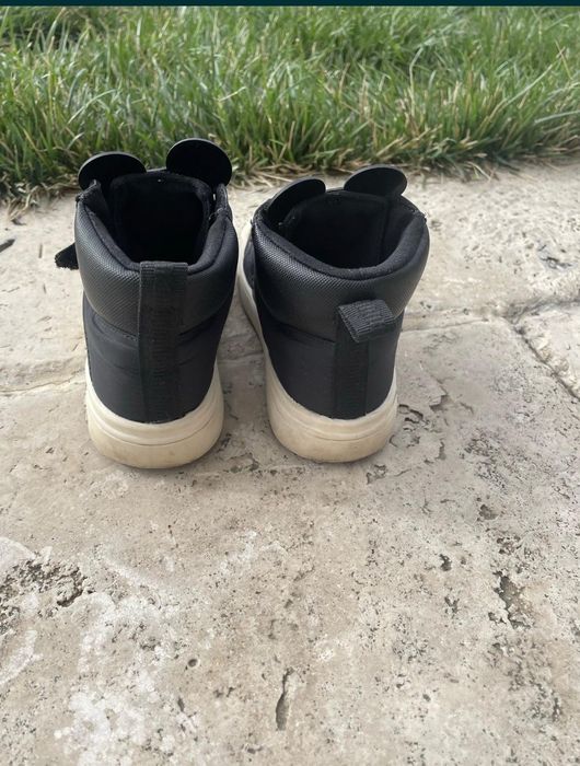 Tenesi din pana Zara mărime 25