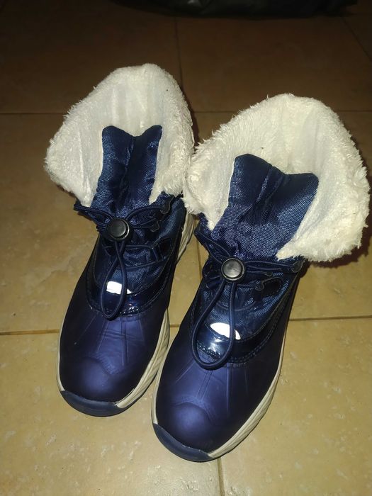 33 детски ботуши, апрески