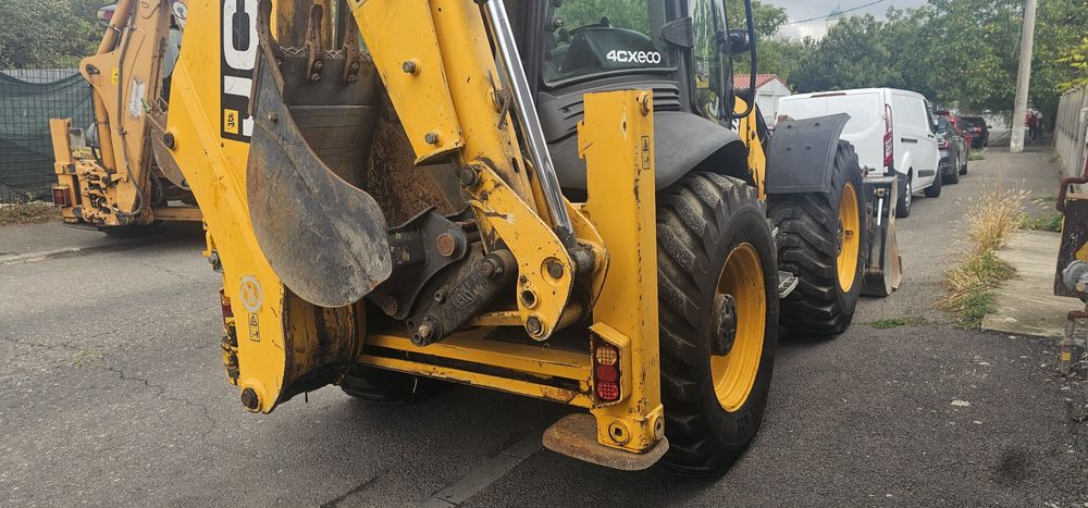 Buldo JCB 4CX 2014