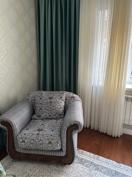 Диван и два кресла италянской сборки