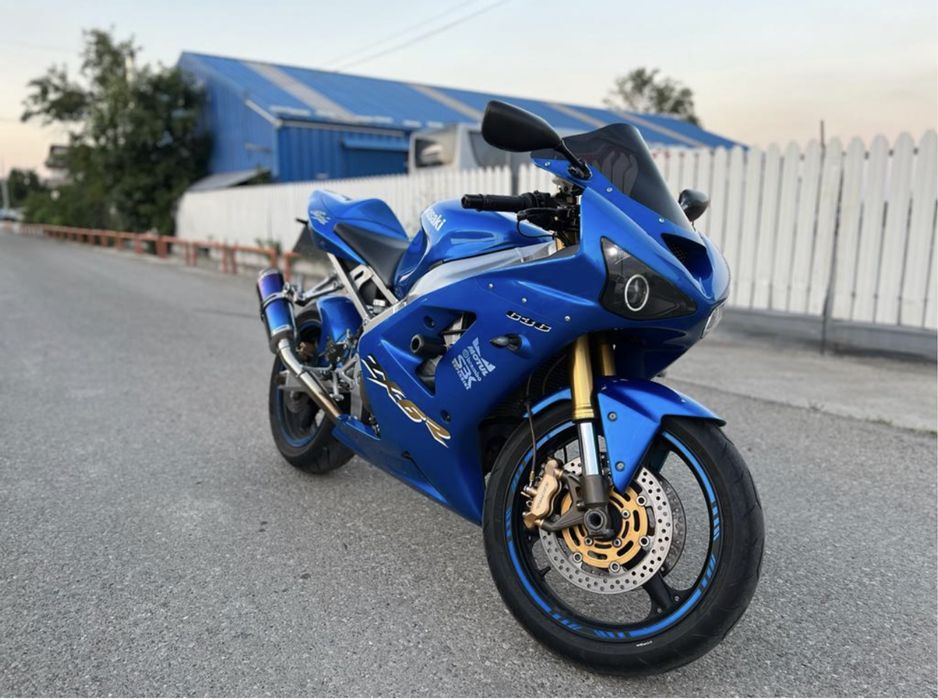 Kawasaki Zx6-R bi-xenon UNIC PROPIETAR