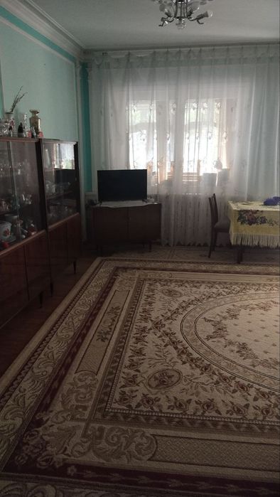 Продается 4 комнатная квартира