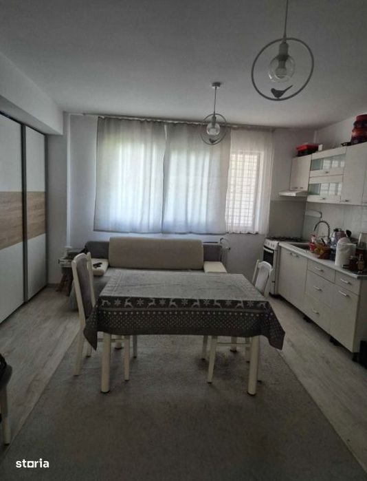 Apartament cu 2 camere, terasa 24mp, parcare, zona Terra/Floresti