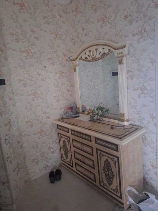 Срочно! 3-комнатная квартира 90м², Яшнабад, 3/3, рядом метро Дустлик(М