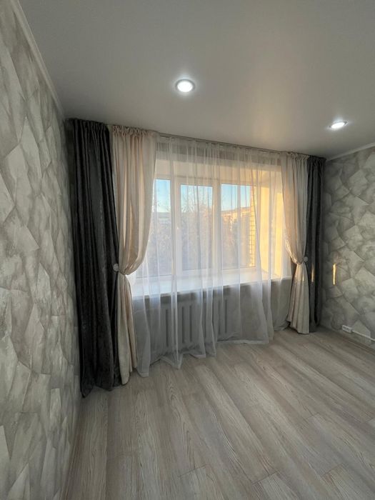 Срочно продам комнату в центре, 18 кв.м