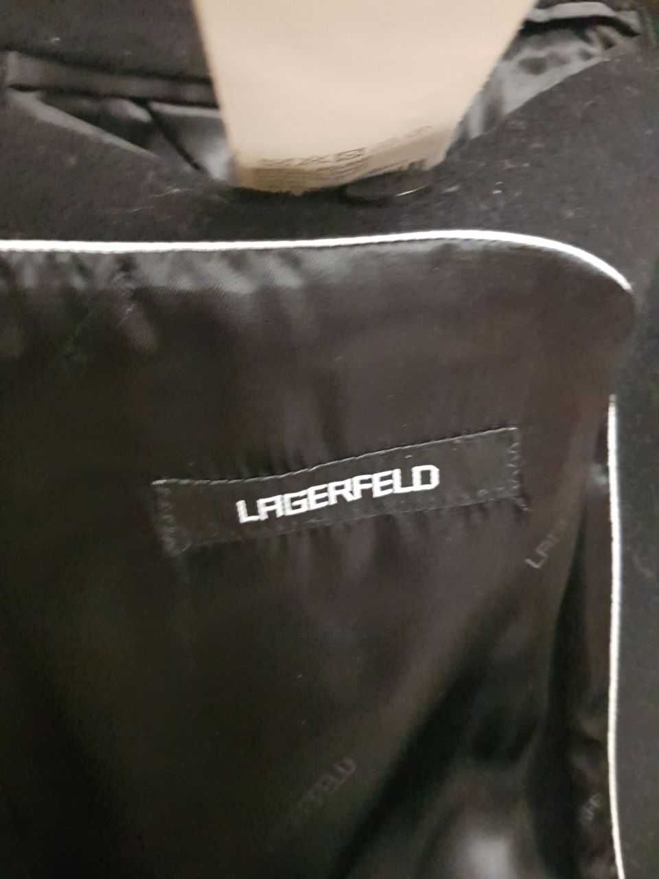 продам пальто мужское Lagerfeld оригинал