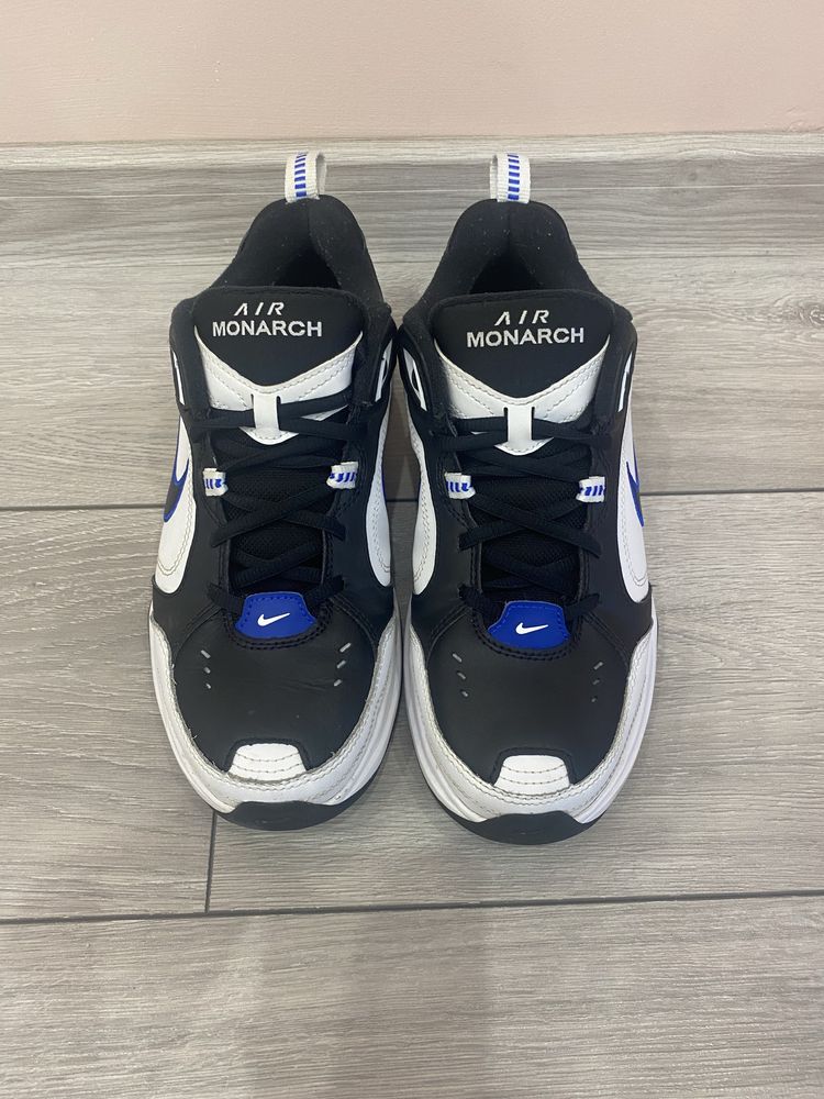 Маратонки NIKE Air Monarch IV