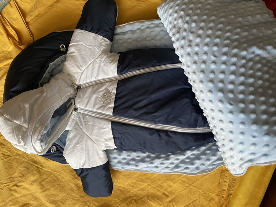 Продам комбенизон и кокон на мальчика