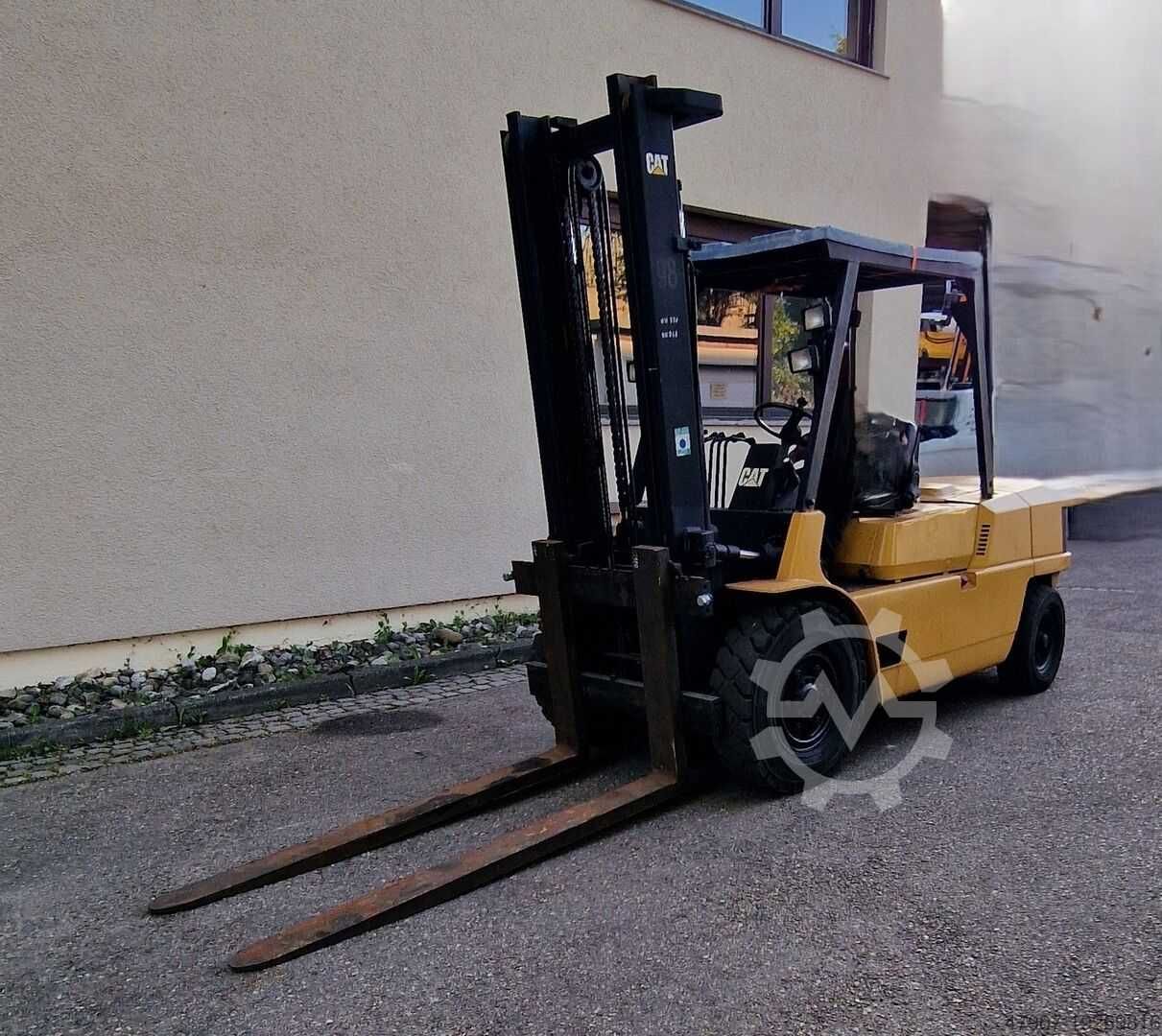 Мотокар Нисан 30 Pu, 200 броя