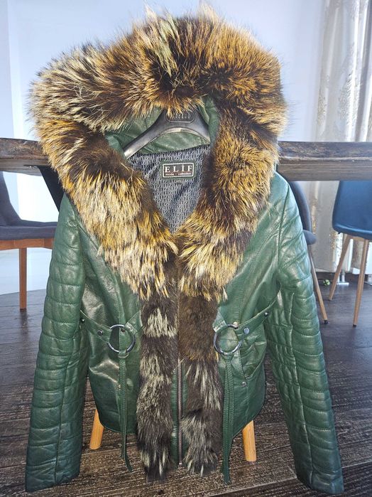 Зелено яке, естествена кожа, орнаменти от лисица