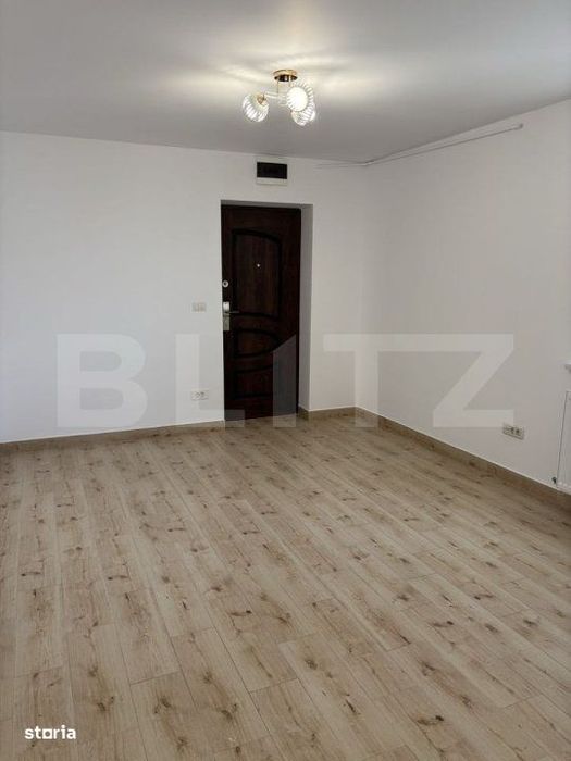 Microapartament,  25,9 mp, semidecomandat, etajul 4, zona Centrala