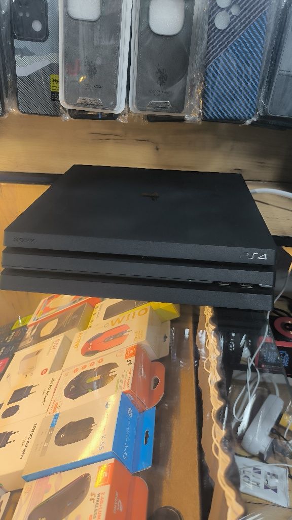 PS4 pro 1 tb holati zor
