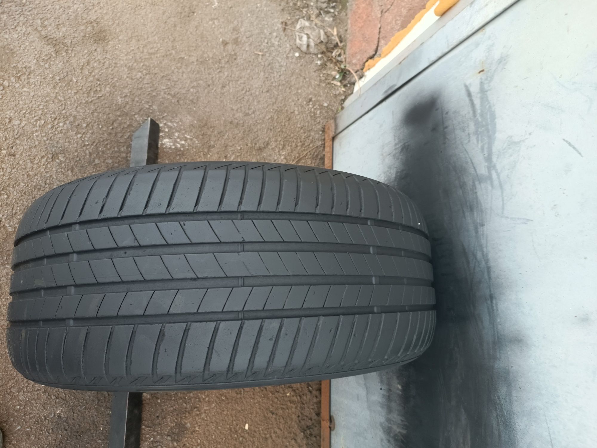 245/45/18 Bridgestone