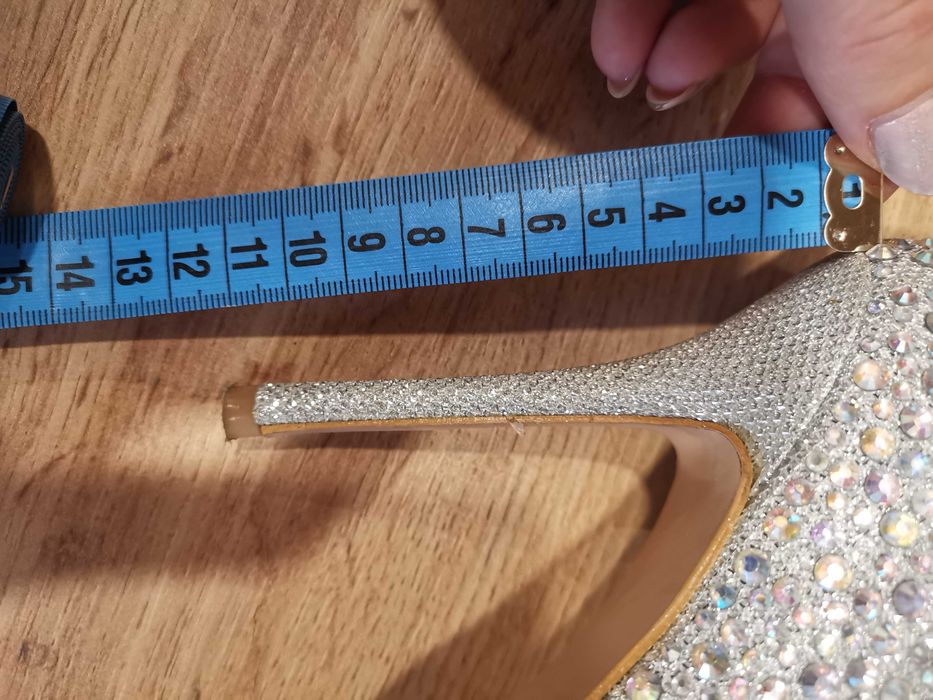 Официални обувки