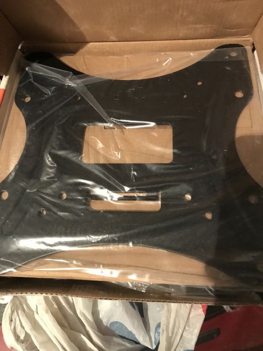 Продам кронштейн