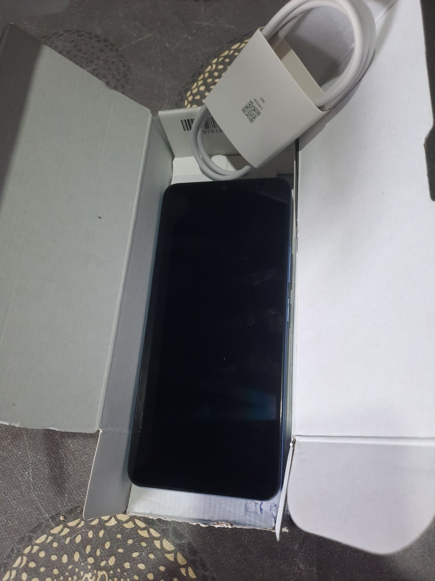 149лв.с Протектор чисто Нов Xiaomi Redmi A3