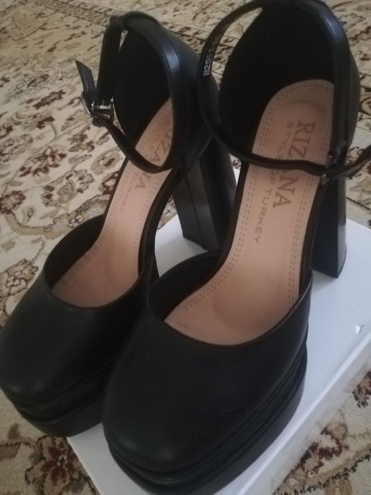 Versage туфли черный