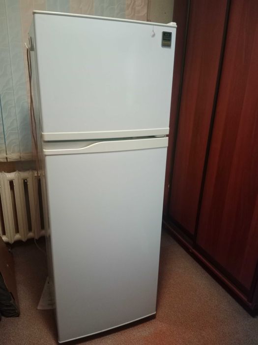 Холодильник Samsung б/у