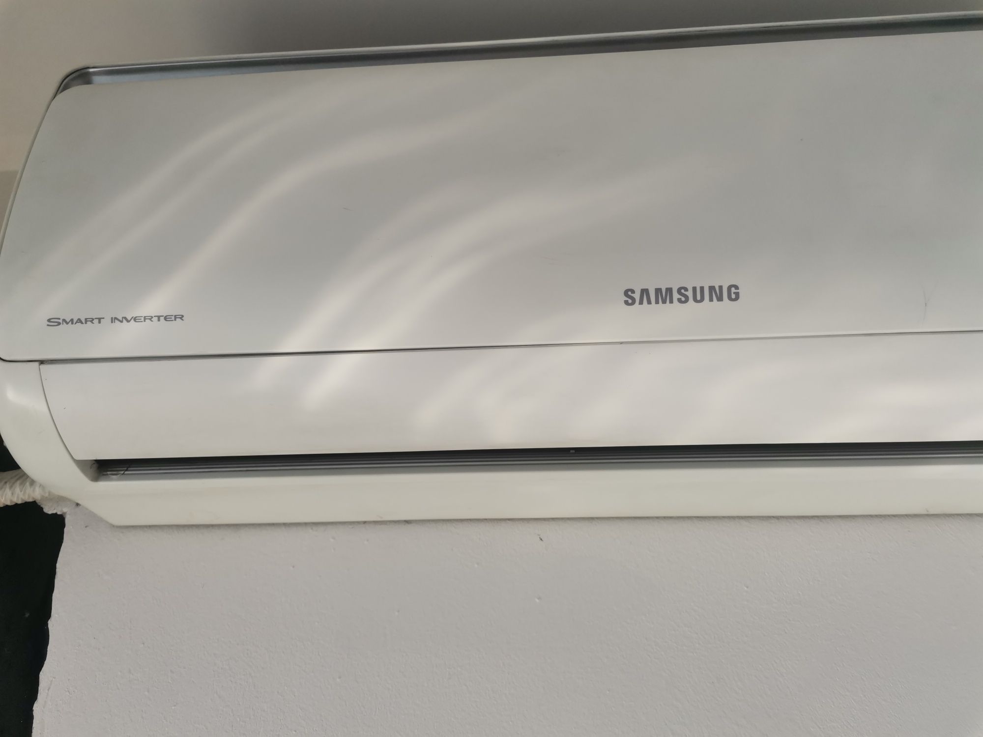 Климатик 12 ка Samsung AQV12pmex
SAMSUNG AQV12PM8EN/AQPMEXV12PMEX 
SAM