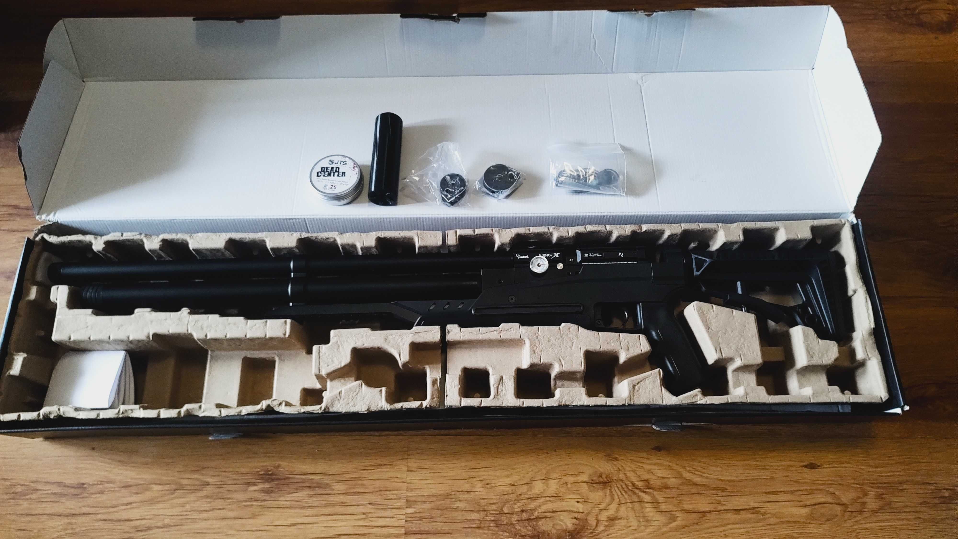 Продавам въздушна пушка Air Venturi Avenge-X Tactical 6,35- 90J.