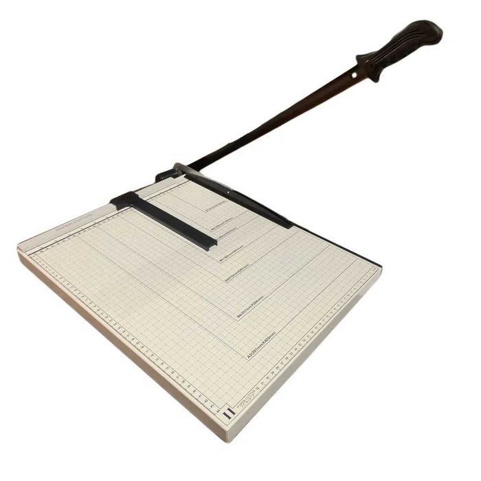 Резак для бумаги А3!! Супер цена!!!