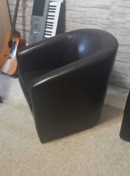 Vand 2 fotolii, poze reale