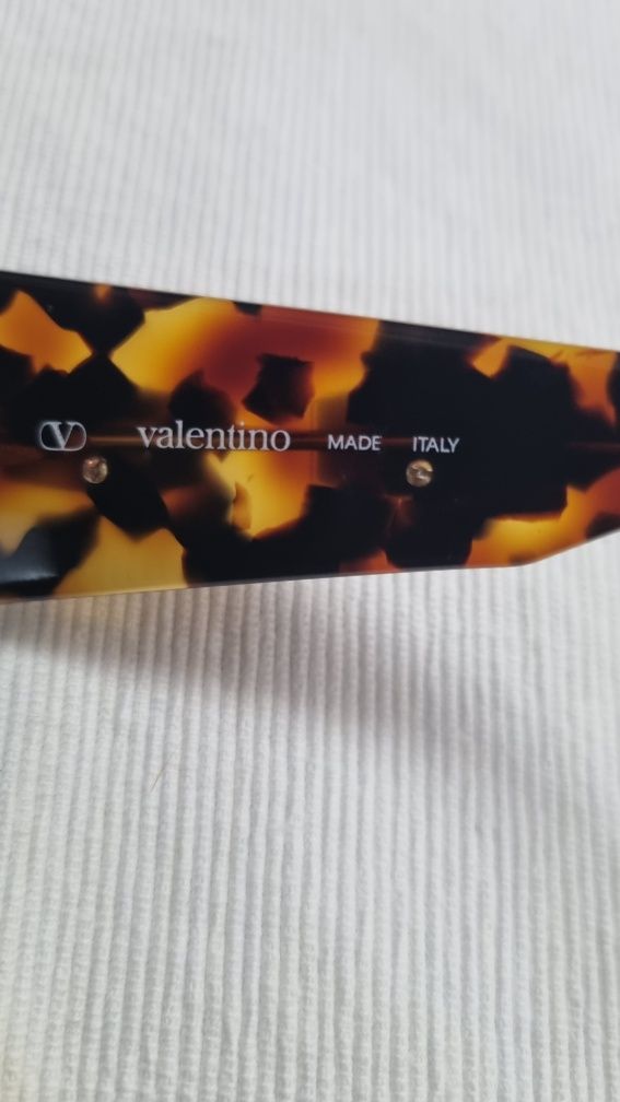 Vând ochelari de soare Vintage Valentino