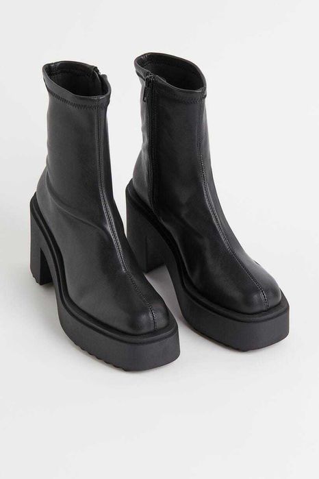 Боти H&M, дамски черни с дебел ток и платформа; късна есен