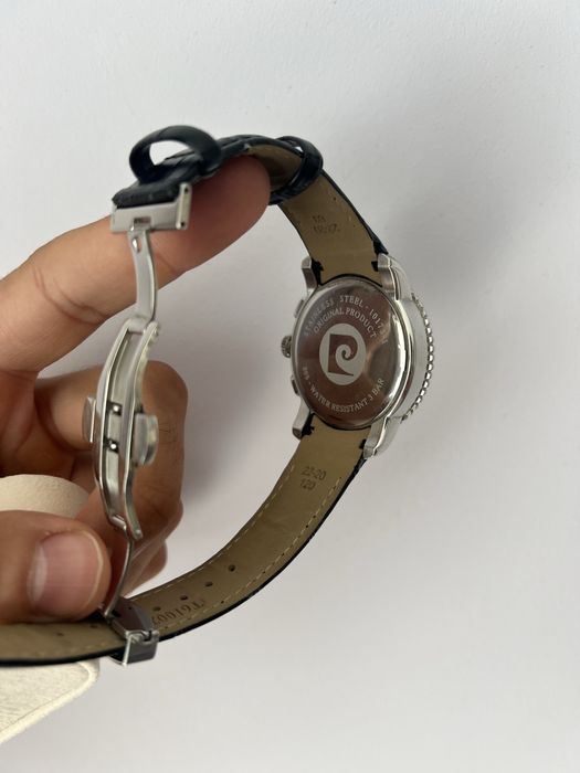 Pierre Cardin часовник