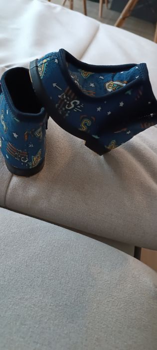 Бебешки обувки продавам