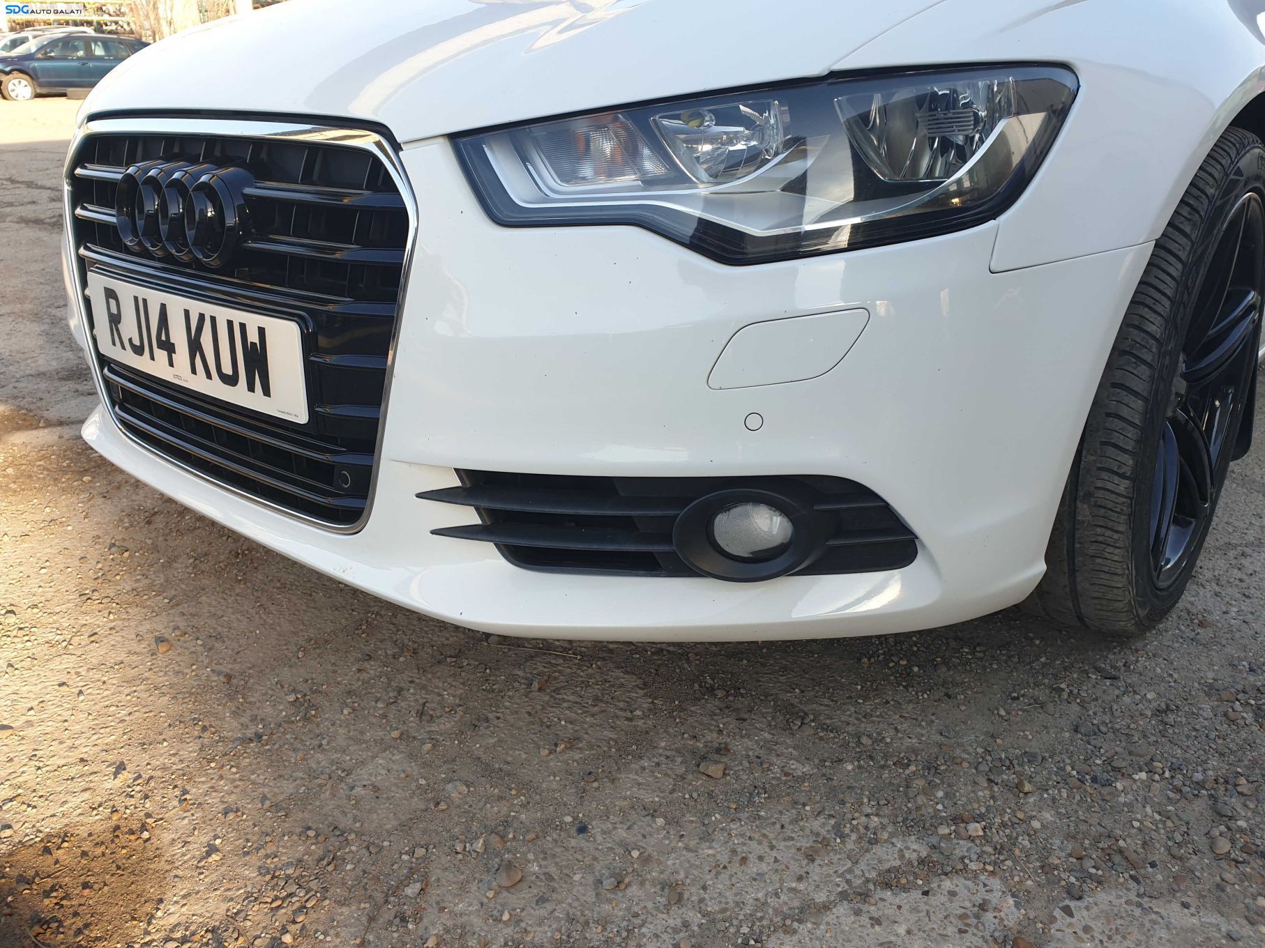 Bara Spoiler Fata FARA Grila cu Emblema cu Locas Senzori de Parcare si Spalatoare de Faruri Audi A6 C7 NFL Non Facelift 2011 - 2014 Culoare LY9C [K0782] [Depozit]