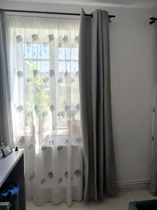Draperii blackout gri