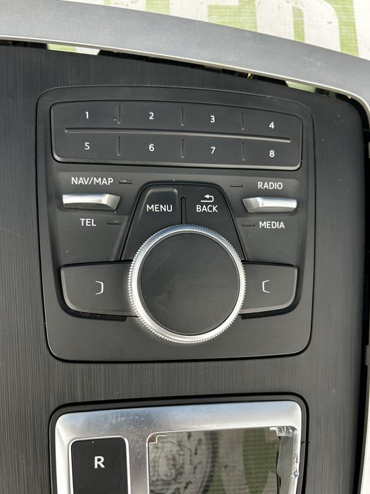 Touch pad , panou comanda navigație Audi Q5 FY