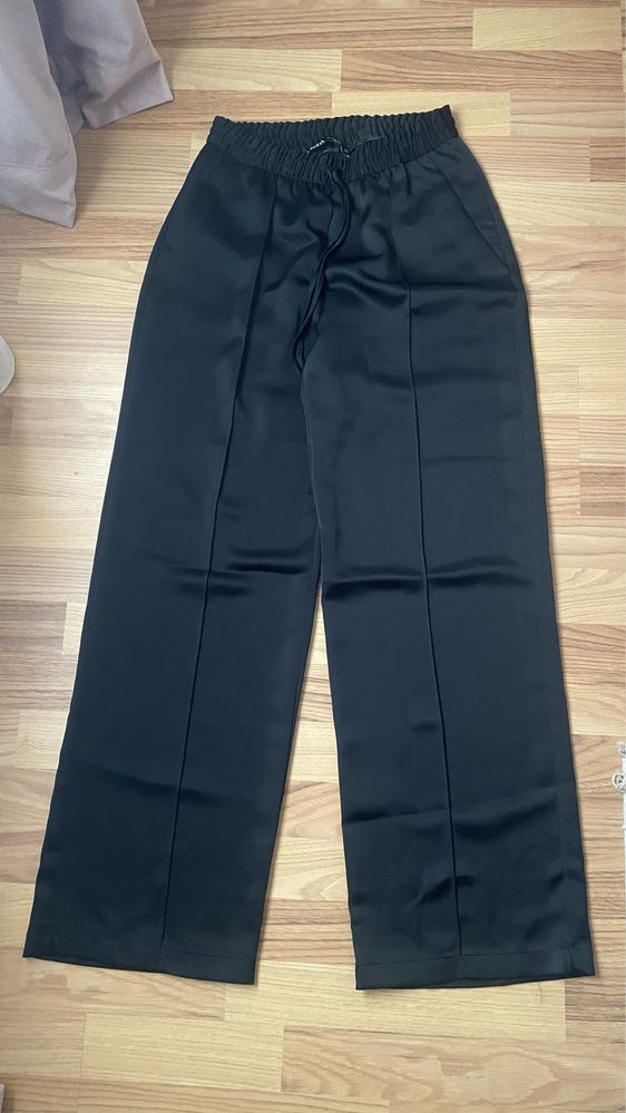 Pantaloni evazati zara S