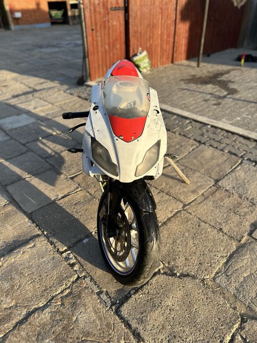 Aprilia rs 125 2t pv,cititi descrierea