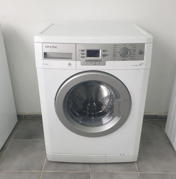 REDUCERE 300 LEI. Arctic cuvă 7 kg. W 50092S