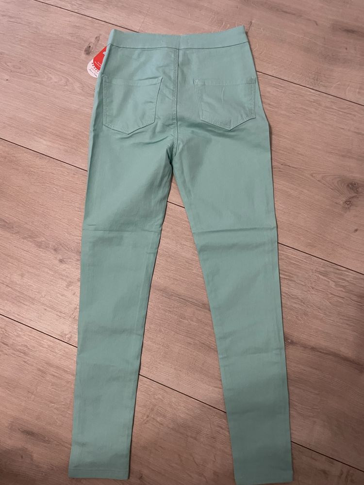 Pantaloni femei subtiri